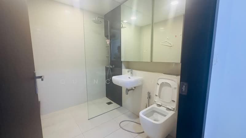 Grandview Suites @ Geylang, 1 Geylang Lorong 22, 1 Bedroom, 500 sqft, Condominium For Rent, by Quincy Sung, 500155446 - Bathroom - PropertyGuru.com.sg