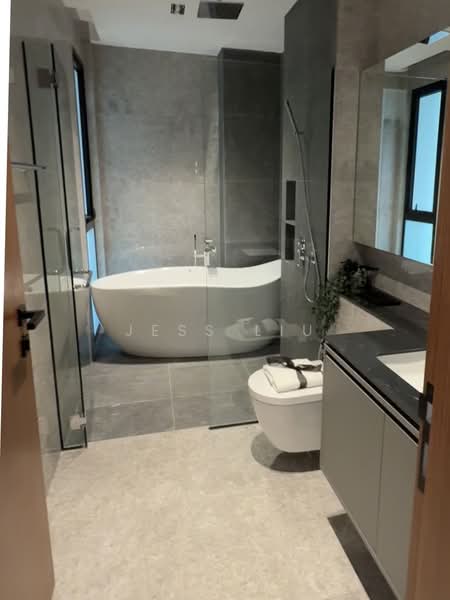 ❤️ DEALMAKERS ✨ | BRAND NEW LANDED NEAR SEMBAWANG PARK, Yishun / Sembawang Road / Jalan Sankam, 5 Bedrooms, 4,834 sqft, Terraced House For Sale, by Jess Liu, 500155448 - Bathroom - PropertyGuru.com.sg