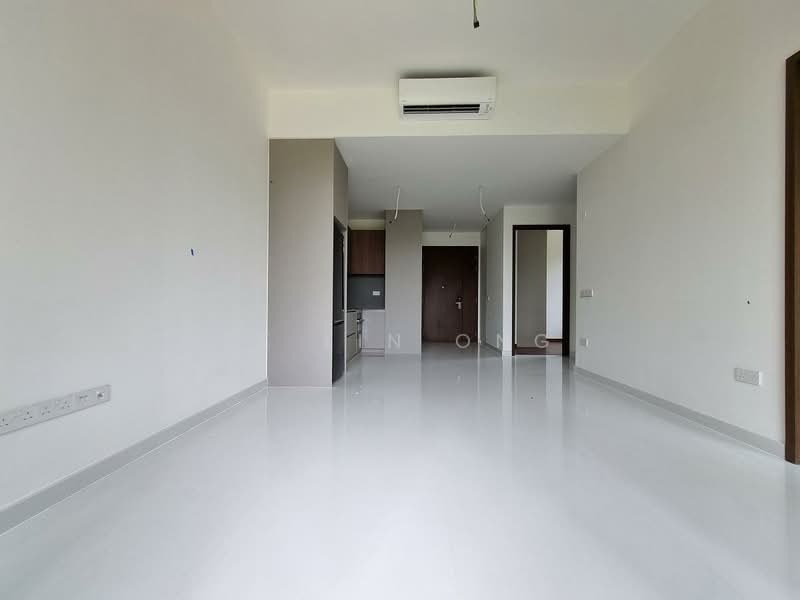 Parksuites, 18 Holland Grove Road, 2 Bedrooms, 786 sqft, Condominium For Rent, by Ee Lin Ong, 500155463 - Living Room - PropertyGuru.com.sg