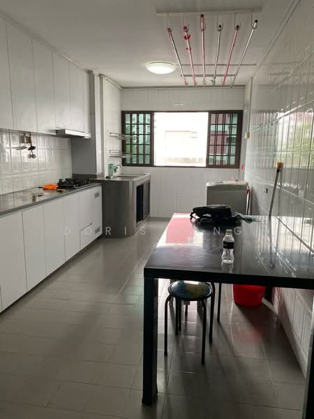123 Bukit Batok Central, 123 Bukit Batok Central, 3 Bedrooms, 1,001 sqft, HDB Flat For Rent, by Doris Kang, 500155473 - Kitchen - PropertyGuru.com.sg