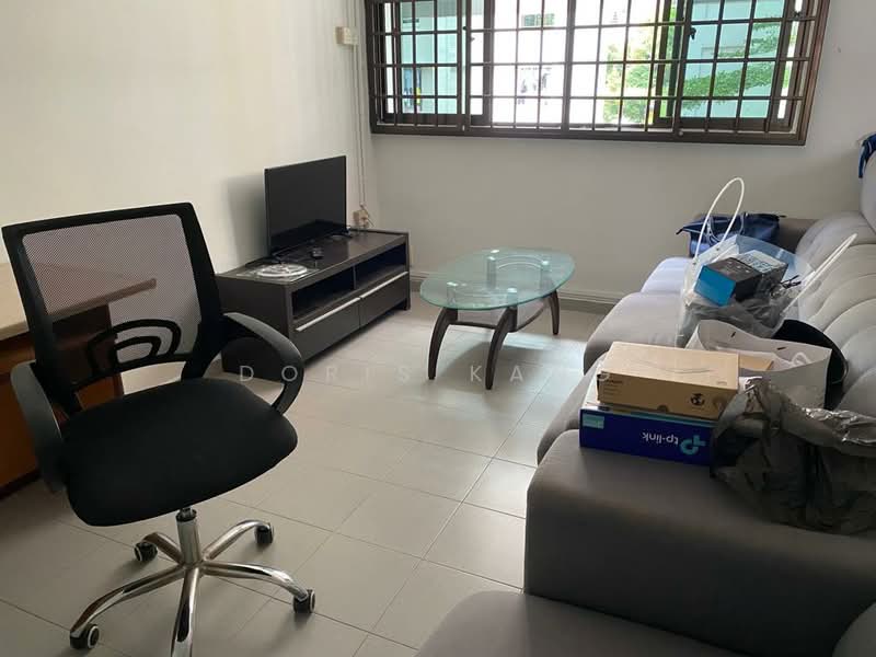 123 Bukit Batok Central, 123 Bukit Batok Central, 3 Bedrooms, 1,001 sqft, HDB Flat For Rent, by Doris Kang, 500155473 - Living Room - PropertyGuru.com.sg