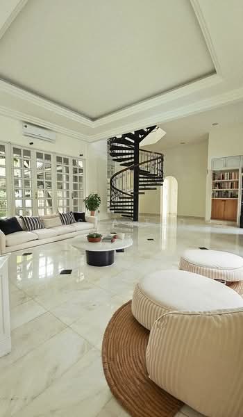 Clacton road, , 6 Bedrooms, 3,796 sqft, Detached House For Rent, by Lissa Teo, 500155478 - Living Room - PropertyGuru.com.sg