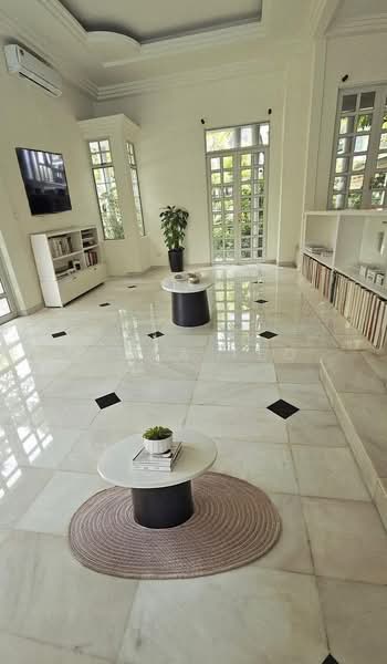 Clacton road, , 6 Bedrooms, 3,796 sqft, Detached House For Rent, by Lissa Teo, 500155478 - Living Room - PropertyGuru.com.sg