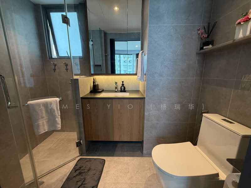 The Canopy, 85 Yishun Avenue 11, 3 Bedrooms, 1,023 sqft, Executive Condominium For Sale, by James Yio (杨瑞华), 500155481 - Bathroom - PropertyGuru.com.sg
