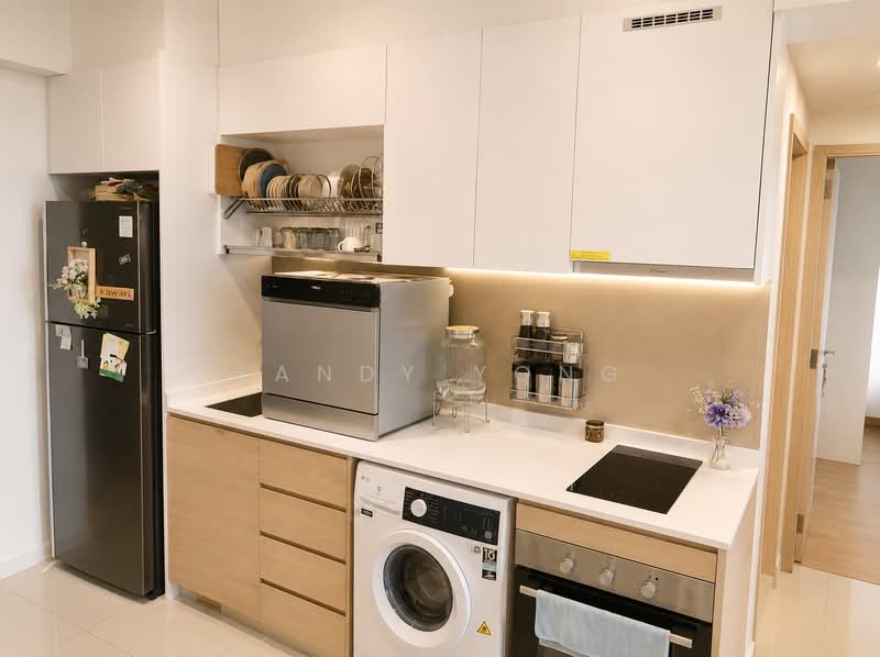 Treasure at Tampines, 57 Tampines Lane, 2 Bedrooms, 657 sqft, Condominium For Rent, by Sandy Yong, 500155489 - Kitchen - PropertyGuru.com.sg