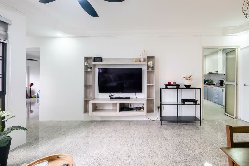 295B Compassvale Crescent, 295B Compassvale Crescent, 3 Bedrooms, 968 sqft, HDB Flat For Sale, by Carleel ., 500155500 - Living Room - PropertyGuru.com.sg