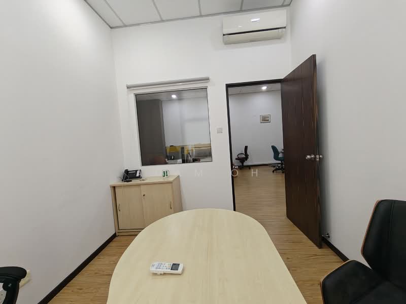 Pioneer Junction, 3 Soon Lee Street, 1,200 sqft, Factory / Workshop (B2) For Rent, by Adam Oh, 500155502 - Partition Office - CommercialGuru.com.sg