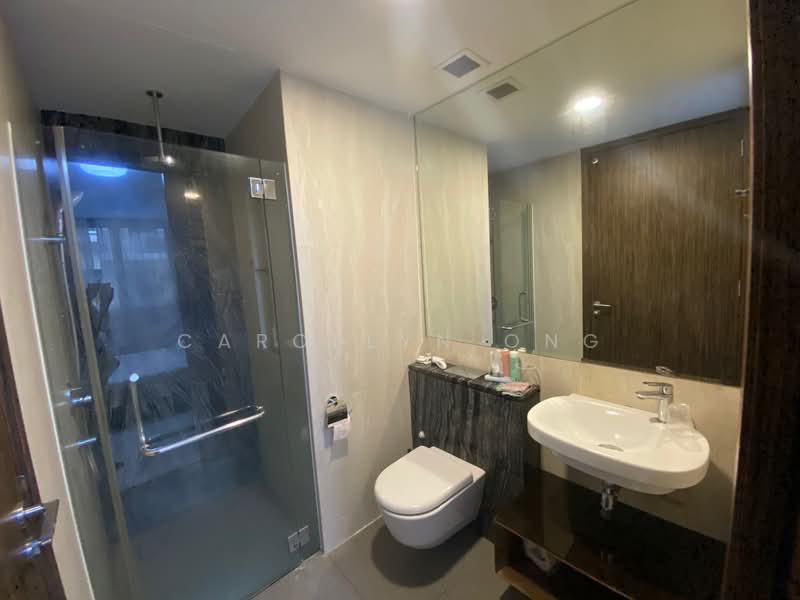 Stellar RV, 408 River Valley Road, 2 Bedrooms, 538 sqft, Condominium For Sale, by Carollyn Ong, 500155504 - Bathroom - PropertyGuru.com.sg