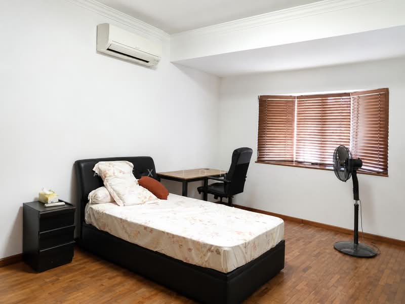 Room for rent In Landed, Meragi Road, East View Garden, Room Rental, 100 sqft, Terraced House For Rent, by Alex Toh C W, 500155510 - Bedroom - PropertyGuru.com.sg