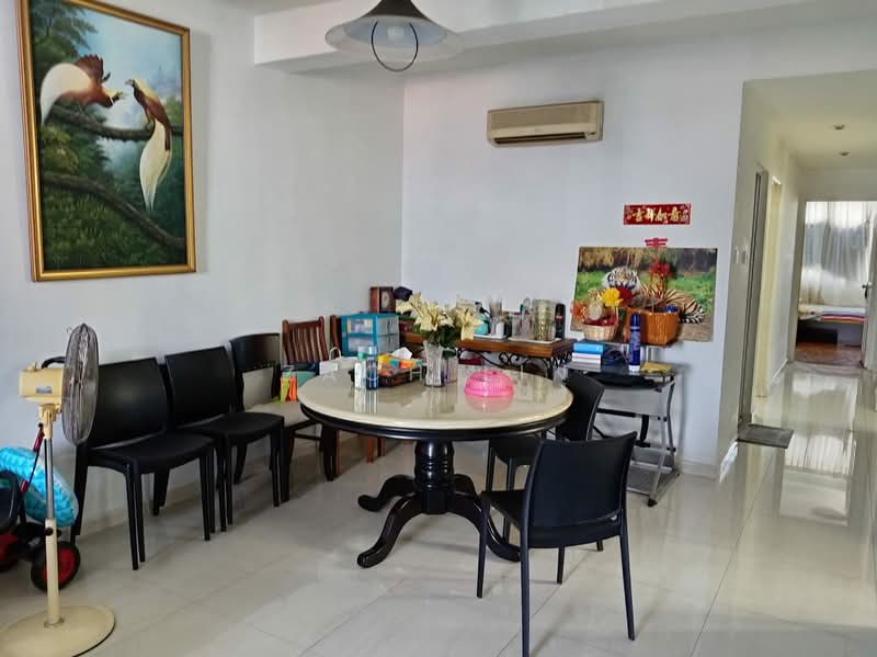 Wing Fong Mansions, 12 Lorong 14 Geylang, 3 Bedrooms, 1,130 sqft, Apartment For Sale, by Zach Lin, 500155514 - Living Room - PropertyGuru.com.sg
