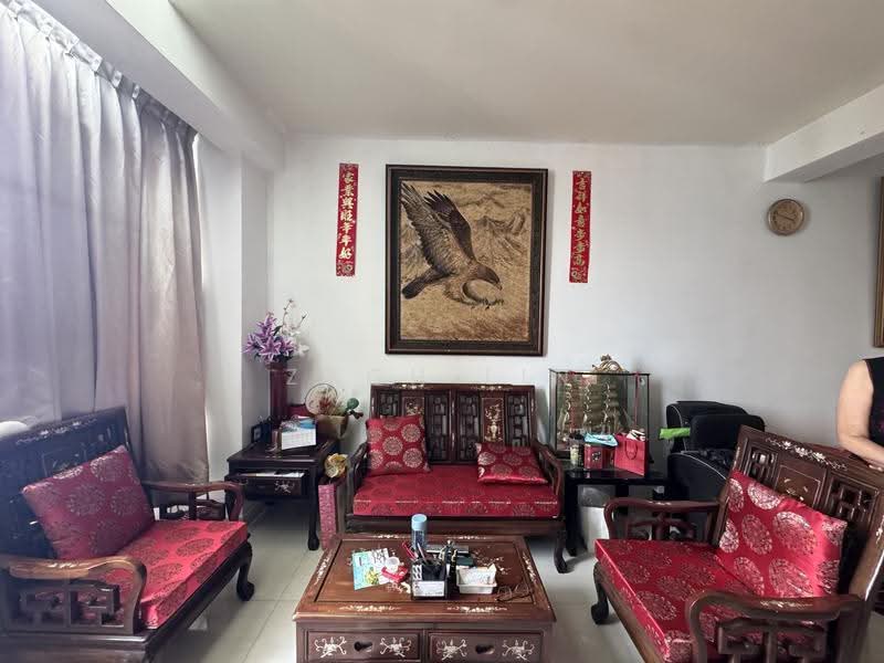 Wing Fong Mansions, 12 Lorong 14 Geylang, Eunos / Geylang / Paya Lebar, 3 Bedrooms, 1,130 sqft, Apartment For Sale, by Zach Lin, 500155514 - Living Room - PropertyGuru.com.sg