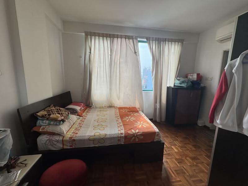 Wing Fong Mansions, 12 Lorong 14 Geylang, Eunos / Geylang / Paya Lebar, 3 Bedrooms, 1,130 sqft, Apartment For Sale, by Zach Lin, 500155514 - Bedroom - PropertyGuru.com.sg