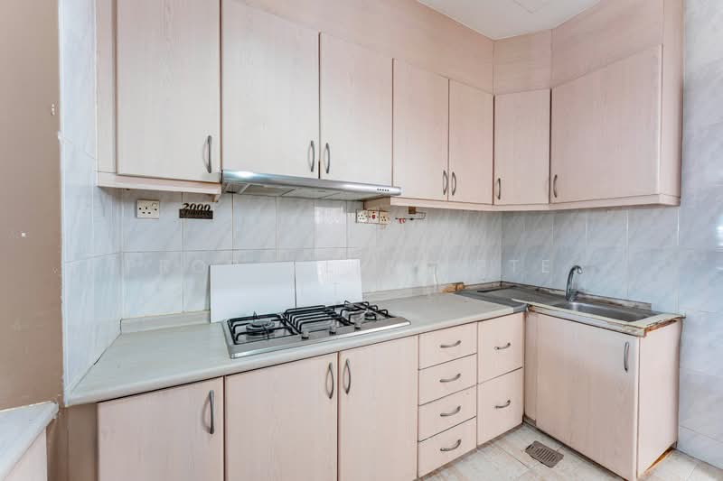 Sea Avenue Mansions, 24 Sea Avenue, 2 Bedrooms, 936 sqft, Apartment For Sale, by Kelly Tan, 500155522 - Kitchen - PropertyGuru.com.sg