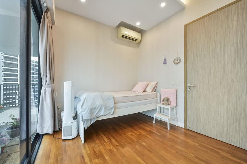 d'Leedon (Former Farrer Court), 13 Leedon Heights, 3 Bedrooms, 1,421 sqft, Condominium For Sale, by Faustine Benedict, 500155526 - Bedroom - PropertyGuru.com.sg