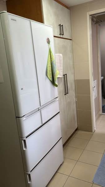 Changi Rise Condo, 4 Simei Rise, 3 Bedrooms, 1,281 sqft, Condominium For Sale, by Zach Lin, 500155528 - Kitchen - PropertyGuru.com.sg