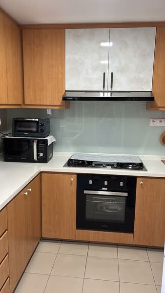 Changi Rise Condo, 4 Simei Rise, 3 Bedrooms, 1,281 sqft, Condominium For Sale, by Zach Lin, 500155528 - Kitchen - PropertyGuru.com.sg