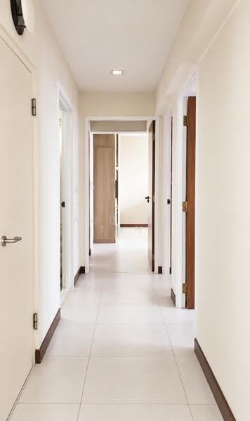 523B Tampines Central 7, 523B Tampines Central 7, Pasir Ris / Tampines, 3 Bedrooms, 1,001 sqft, HDB Flat For Sale, by Audrey Tan, 500155531 - Corridor - PropertyGuru.com.sg