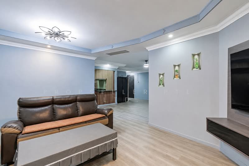 468 Segar Road, 468 Segar Road, 3 Bedrooms, 1,184 sqft, HDB Flat For Sale, by ADNIX LIU, 500155534 - Living Room - PropertyGuru.com.sg
