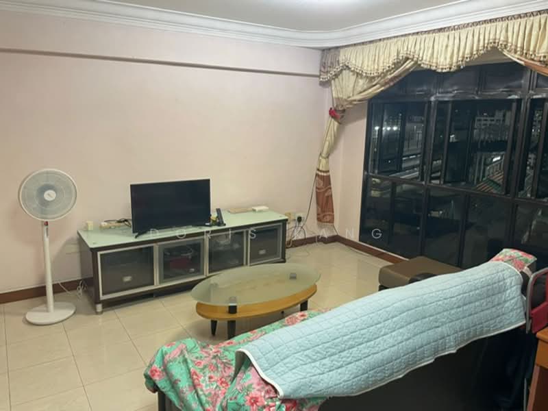 987C Jurong West Street 93, 987C Jurong West Street 93, 3 Bedrooms, 1,001 sqft, HDB Flat For Rent, by Doris Kang, 500155561 - Living Room - PropertyGuru.com.sg
