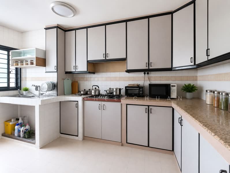 108 Jalan Rajah, 108 Jalan Rajah, 3 Bedrooms, 1,593 sqft, HDB Flat For Sale, by Toh Ghee Chuan, 500155562 - Kitchen - PropertyGuru.com.sg
