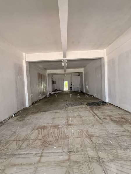 715 Ang Mo Kio Ave 6, 715 Ang Mo Kio Ave 6, 1,110 sqft, Shop / Shophouse For Rent, by Gary Tang, 500155569 - Interior - CommercialGuru.com.sg