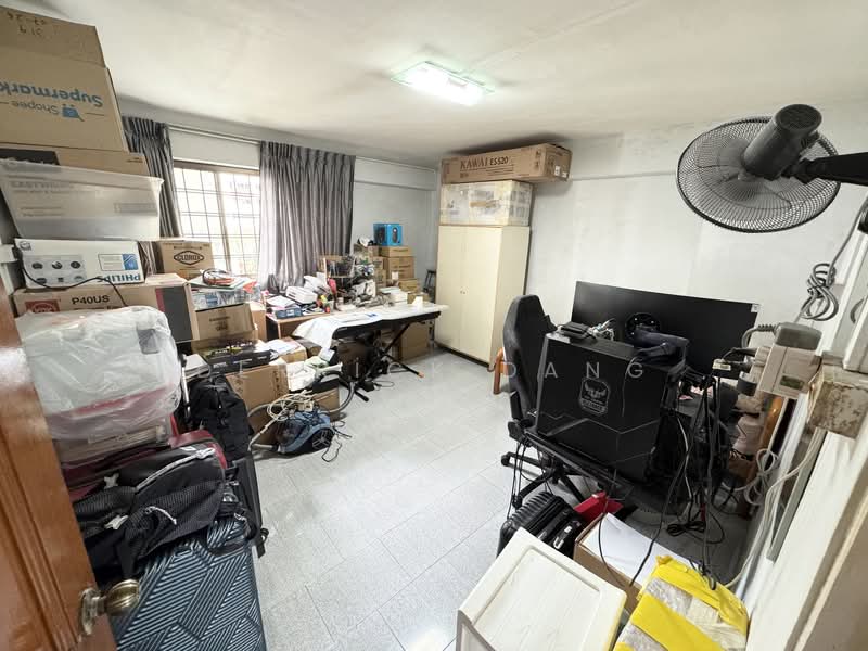319 Bukit Batok Street 33, 319 Bukit Batok Street 33, 3 Bedrooms, 1,313 sqft, HDB Flat For Sale, by Derrick Dang, 500155570 - Study - PropertyGuru.com.sg