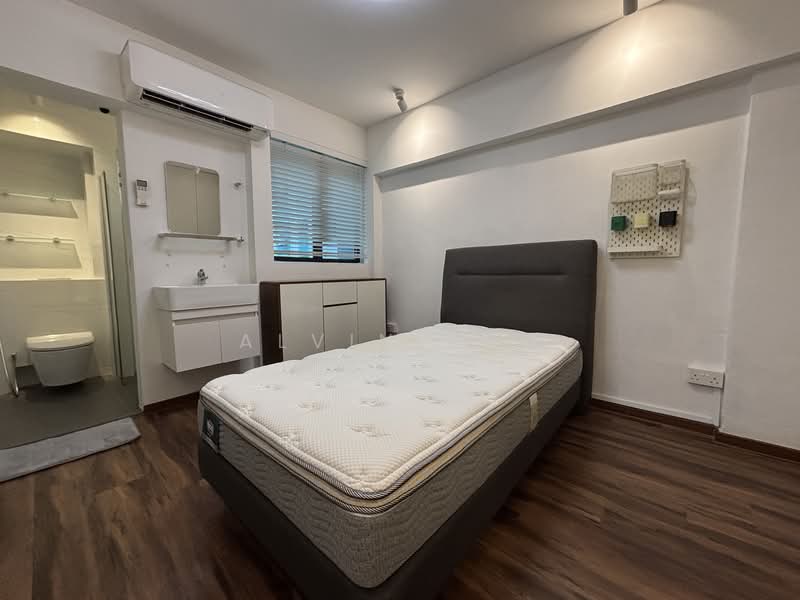 148 Yishun Street 11, 148 Yishun Street 11, 2 Bedrooms, 721 sqft, HDB Flat For Sale, by Alvin Toh, 500155583 - Bedroom - PropertyGuru.com.sg