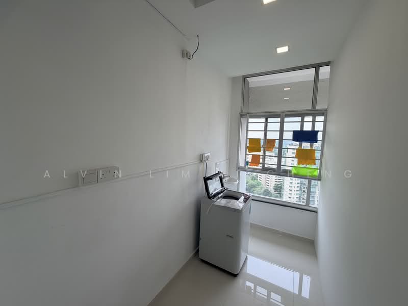 Ridgewood Condominium, 1 Ridgewood Close, 3 Bedrooms, 1,774 sqft, Condominium For Rent, by Alvin Lim Yi Cheng, 500155587 - View - PropertyGuru.com.sg