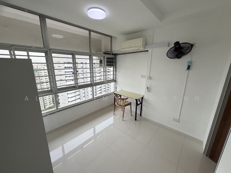 Ridgewood Condominium, 1 Ridgewood Close, 3 Bedrooms, 1,774 sqft, Condominium For Rent, by Alvin Lim Yi Cheng, 500155587 - Study - PropertyGuru.com.sg