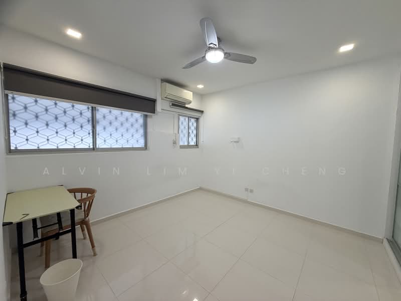 Ridgewood Condominium, 1 Ridgewood Close, 3 Bedrooms, 1,774 sqft, Condominium For Rent, by Alvin Lim Yi Cheng, 500155587 - Interior - PropertyGuru.com.sg