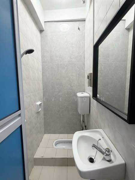 Simsville, 10 Geylang East Avenue 2, Room Rental, 100 sqft, Condominium For Rent, by Steve Voon, 500155592 - Bathroom - PropertyGuru.com.sg