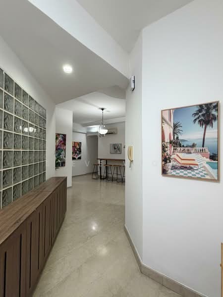 Simsville, 10 Geylang East Avenue 2, Room Rental, 100 sqft, Condominium For Rent, by Steve Voon, 500155592 - Corridor - PropertyGuru.com.sg