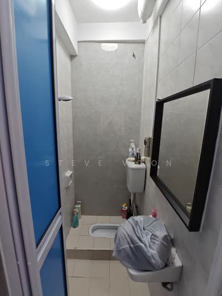 Simsville, 10 Geylang East Avenue 2, Room Rental, 100 sqft, Condominium For Rent, by Steve Voon, 500155592 - Bathroom - PropertyGuru.com.sg