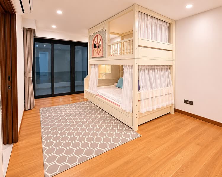 Yuk Tong Avenue, , 4 Bedrooms, 5,406 sqft, Semi-Detached House For Sale, by Kenji Wong, 500155598 - Bedroom - PropertyGuru.com.sg