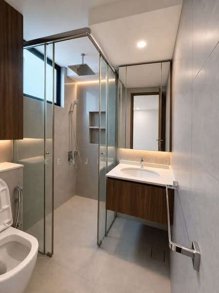Yuk Tong Avenue, , 4 Bedrooms, 5,406 sqft, Semi-Detached House For Sale, by Kenji Wong, 500155598 - Bathroom - PropertyGuru.com.sg