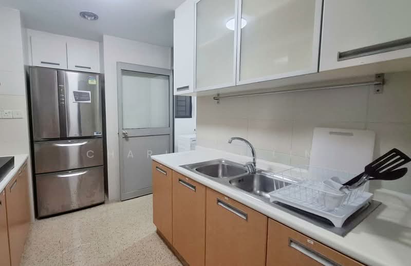 Blue Horizon, 29 West Coast Crescent, Room Rental, 100 sqft, Condominium For Rent, by Charlotte Lin, 500155599 - Kitchen - PropertyGuru.com.sg