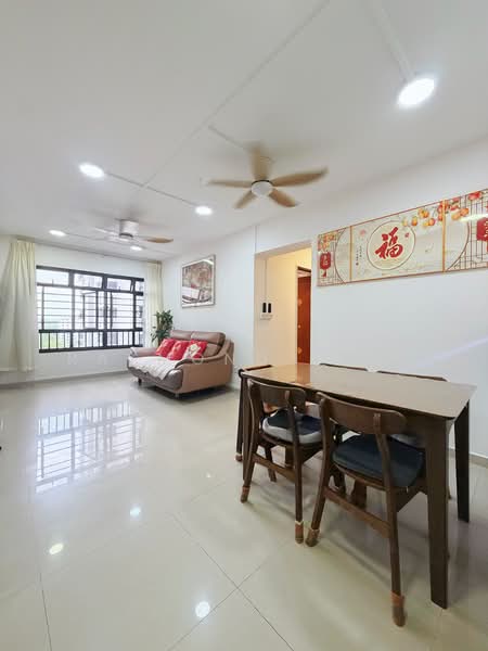 91 Tanglin Halt Road, 91 Tanglin Halt Road, 3 Bedrooms, 969 sqft, HDB Flat For Sale, by Raymond Tiah, 500155602 - Living Room - PropertyGuru.com.sg