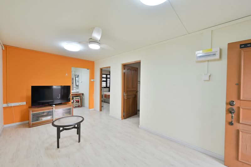 27 Toa Payoh East, 27 Toa Payoh East, 3 Bedrooms, 721 sqft, HDB Flat For Sale, by Janelle Chew, 500155604 - Living Room - PropertyGuru.com.sg
