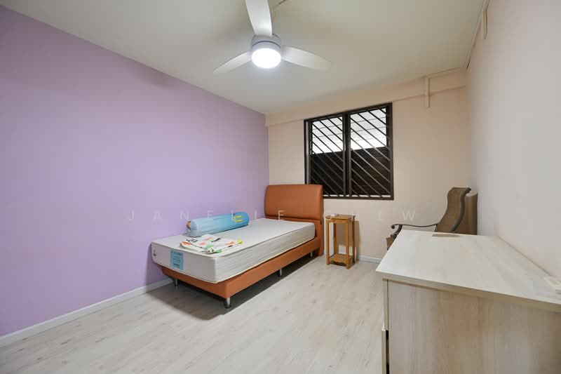 27 Toa Payoh East, 27 Toa Payoh East, 3 Bedrooms, 721 sqft, HDB Flat For Sale, by Janelle Chew, 500155604 - Bedroom - PropertyGuru.com.sg