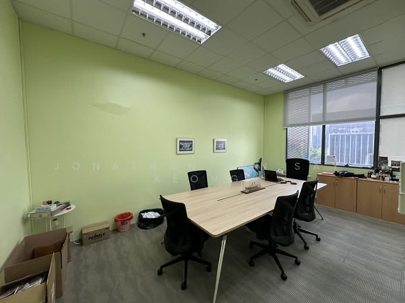 CT Hub 2, 114 Lavender Street, 1,109 sqft, Light Industrial (B1) For Sale, by Jonathan Tan Say Keong, 500155607 - CommercialGuru.com.sg
