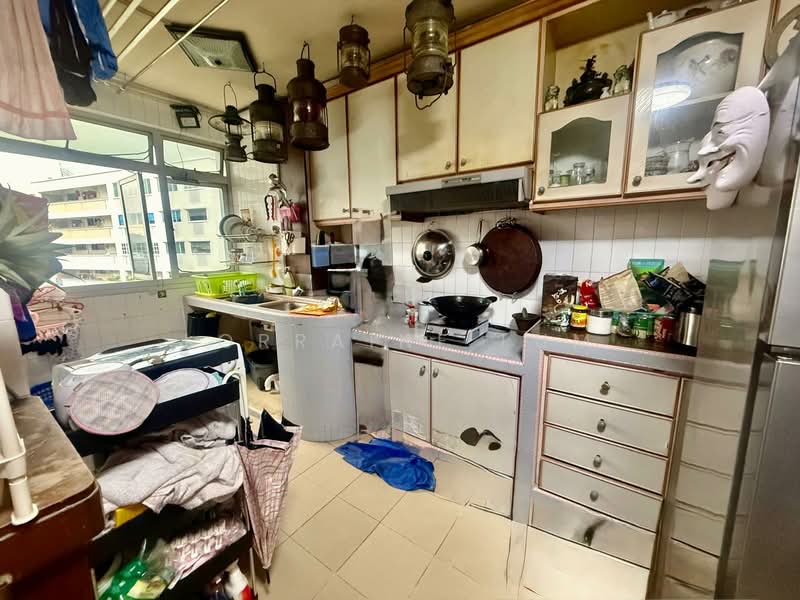 203 Petir Road, 203 Petir Road, 3 Bedrooms, 1,119 sqft, HDB Flat For Sale, by Lorraine Lum, 500155623 - Kitchen - PropertyGuru.com.sg