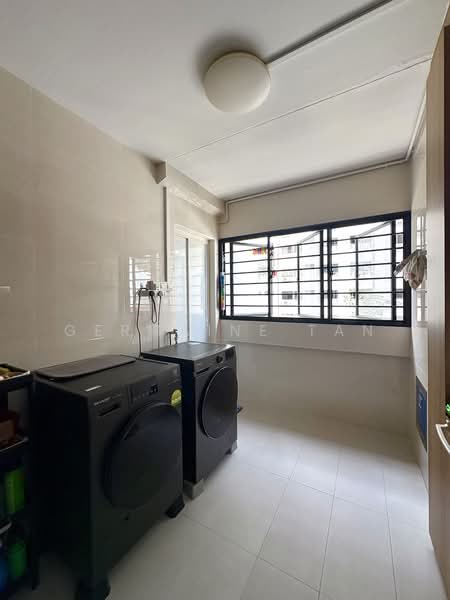 885 Tampines Street 83, 885 Tampines Street 83, 3 Bedrooms, 1,108 sqft, HDB Flat For Sale, by Germaine Tan, 500155633 - Interior - PropertyGuru.com.sg