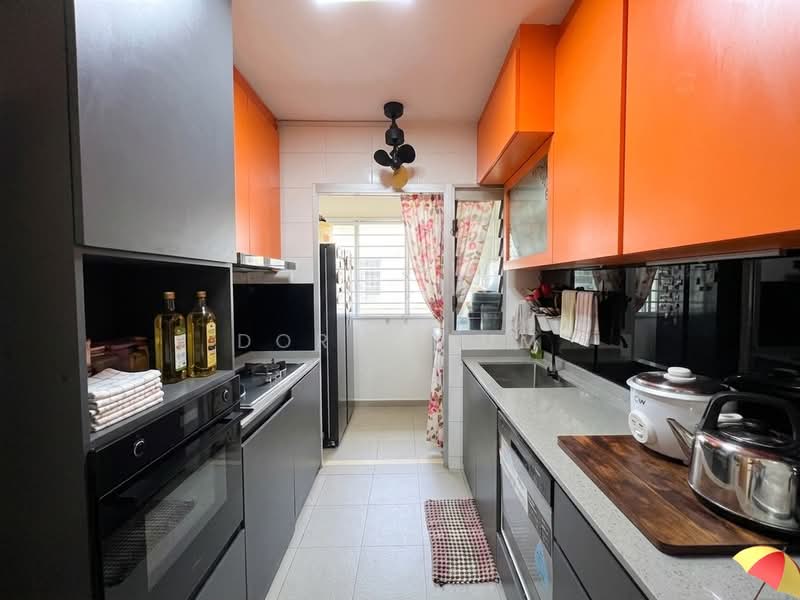 211D Punggol Walk, 211D Punggol Walk, 2 Bedrooms, 721 sqft, HDB Flat For Sale, by Doris Lum, 500155634 - Kitchen - PropertyGuru.com.sg