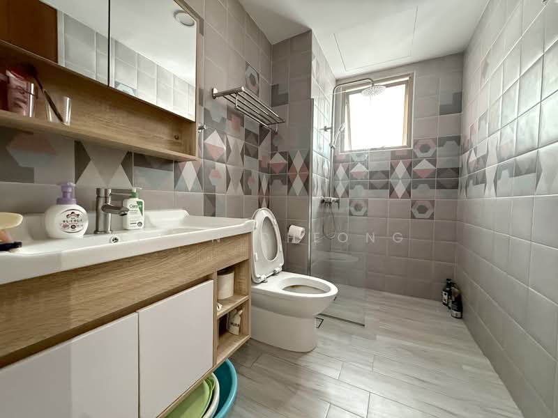 The Rivervale, 1 Rivervale Link, 3 Bedrooms, 1,249 sqft, Condominium For Sale, by Lean Cheong, 500155636 - Bathroom - PropertyGuru.com.sg