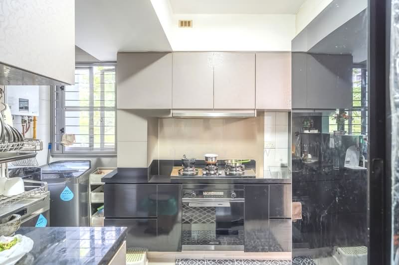 138A Lorong 1A Toa Payoh, 138A Lorong 1A Toa Payoh, Balestier / Toa Payoh, 3 Bedrooms, 1,216 sqft, HDB Flat For Sale, by Diana Yow, 500155643 - Kitchen - PropertyGuru.com.sg