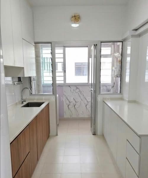 511B Yishun Street 51, 511B Yishun Street 51, 3 Bedrooms, 1,001 sqft, HDB Flat For Sale, by Jenny Ong, 500155644 - Kitchen - PropertyGuru.com.sg