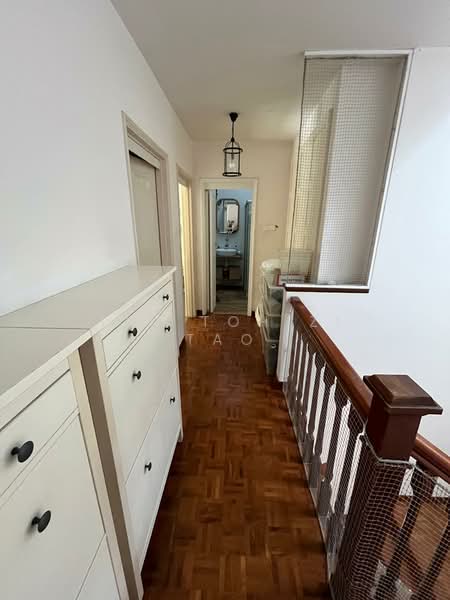 Chestnut Terrace, , 4 Bedrooms, 3,200 sqft, Terraced House For Sale, by Tim Toh Zi Tao, 500155646 - Corridor - PropertyGuru.com.sg