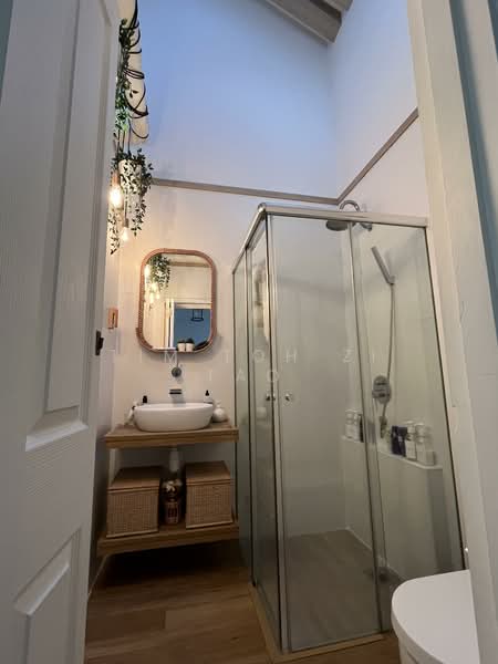 Chestnut Terrace, , 4 Bedrooms, 3,200 sqft, Terraced House For Sale, by Tim Toh Zi Tao, 500155646 - Bathroom - PropertyGuru.com.sg