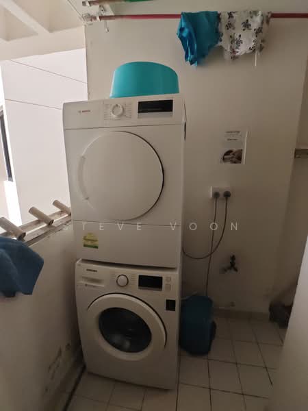 Simsville, 8 Geylang East Avenue 2, Room Rental, 200 sqft, Condominium For Rent, by Steve Voon, 500155651 - Balcony - PropertyGuru.com.sg