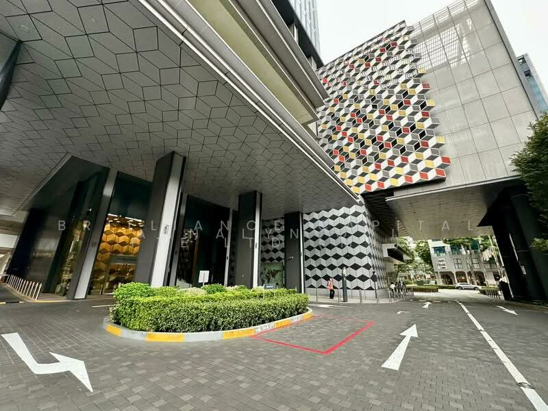 Centrium Square (Office), 320 Serangoon Rd, 1,227 sqft, Office For Sale, by MJ ZHUO, 500155658 - Exterior - CommercialGuru.com.sg
